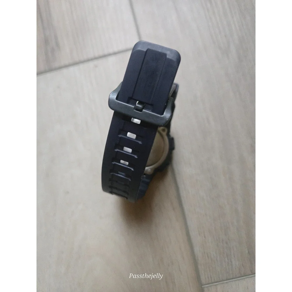 Casio Watch Mens vtg Alarm Digital Tactical Y2K Sport Utility Watch Purple‎